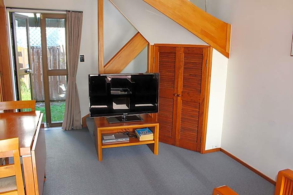 Bucklands Beach Waterfront Motel