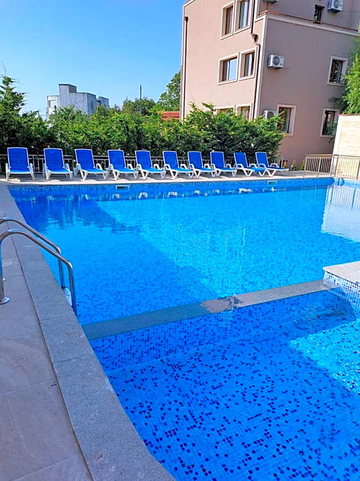 Vemara City Boutique Hotel-free parking