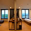 Two-Y-Hotel