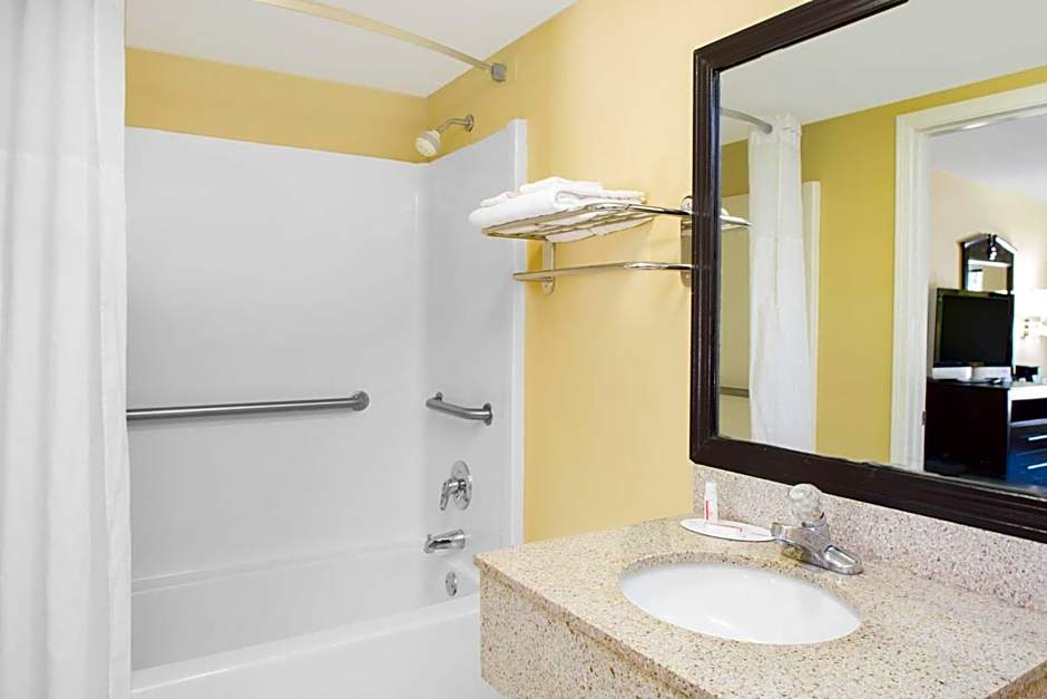 Days Inn by Wyndham Andalusia