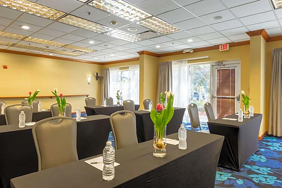 Hampton Inn By Hilton & Suites Jacksonville-Deerwood Park, Fl