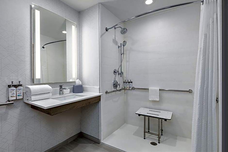 Holiday Inn Express Hotel and Suites Valparaiso By IHG