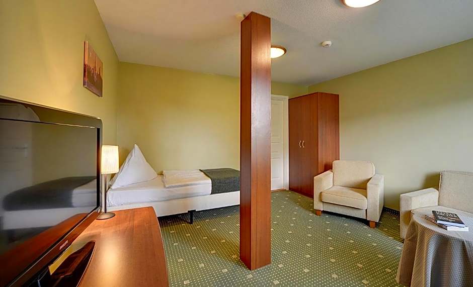 Hotel Belweder - przy hotelu Golebiewski