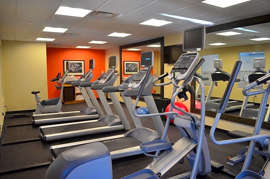 Holiday Inn Express & Suites Denver West - Golden By IHG