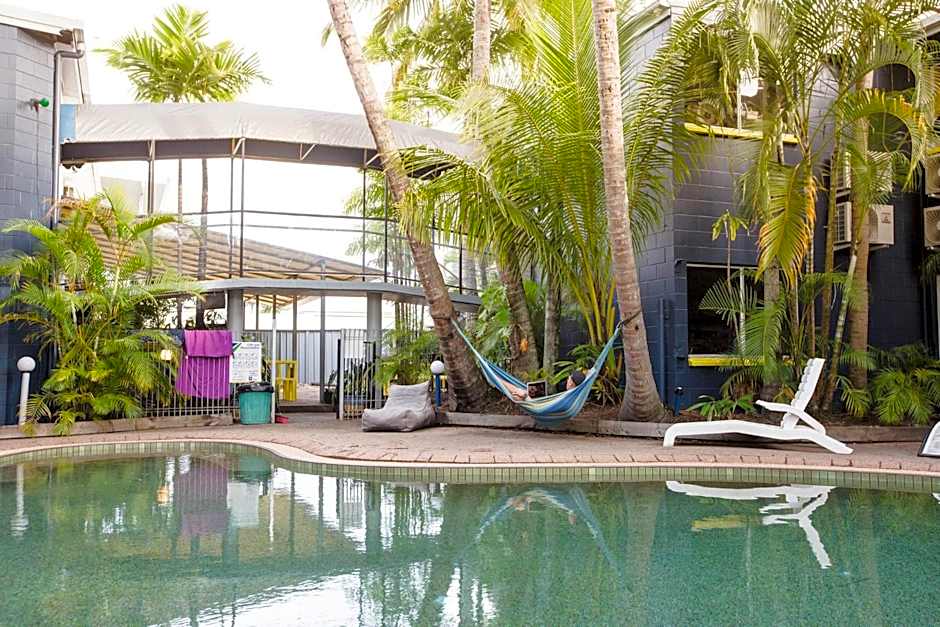 Mad Monkey Backpackers Village
