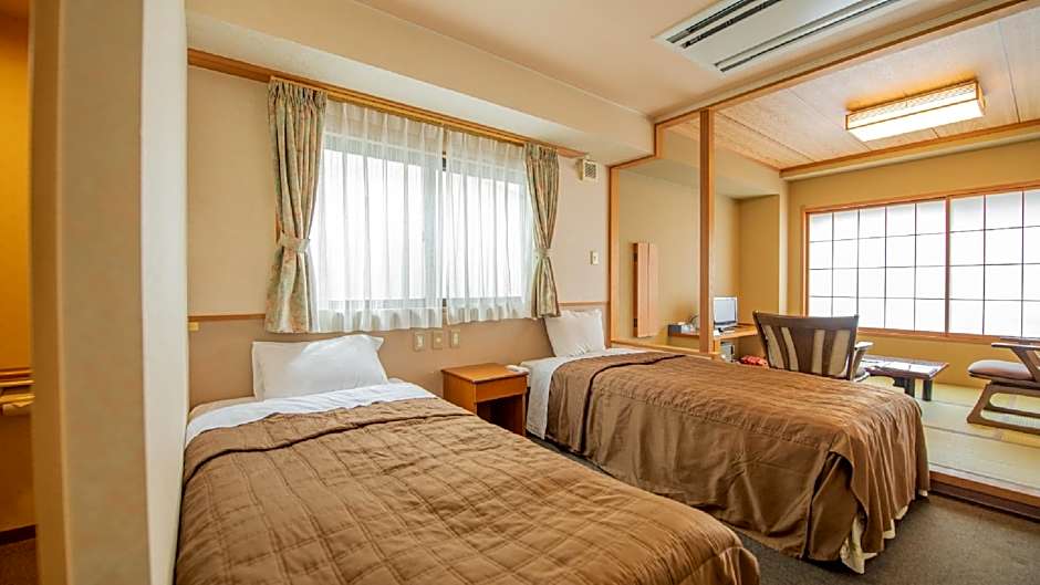 Ryokan Hakura