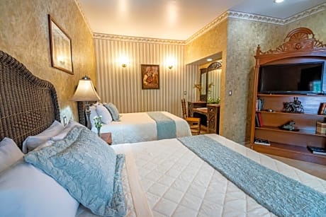 Deluxe Double Room with Two Double Beds