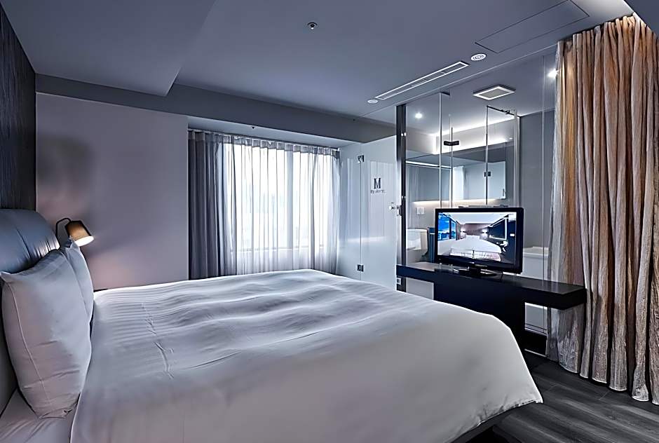 Ding Zheng International Business Hotel