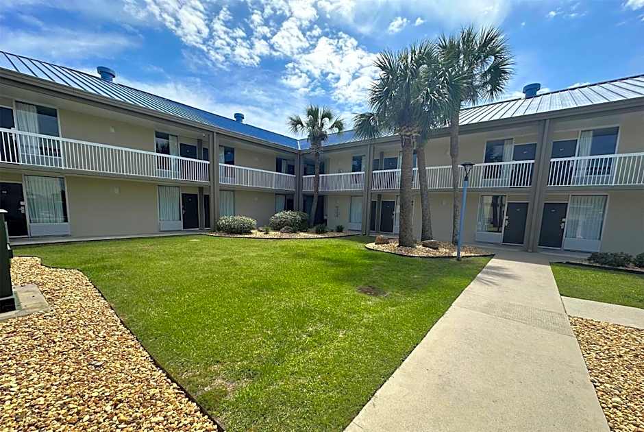 Days Inn by Wyndham Adel