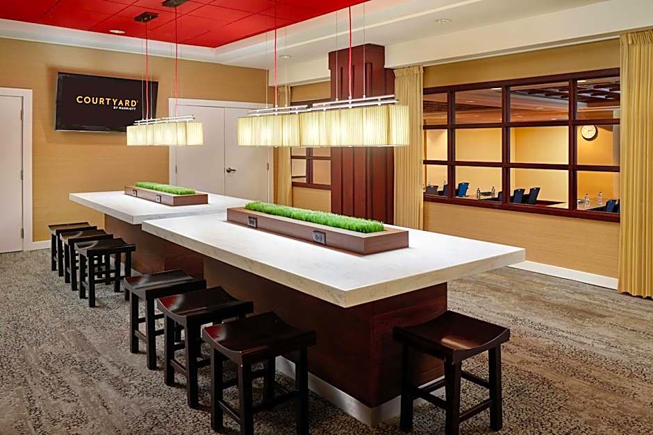 Courtyard by Marriott Arlington Crystal City/Reagan National Airport