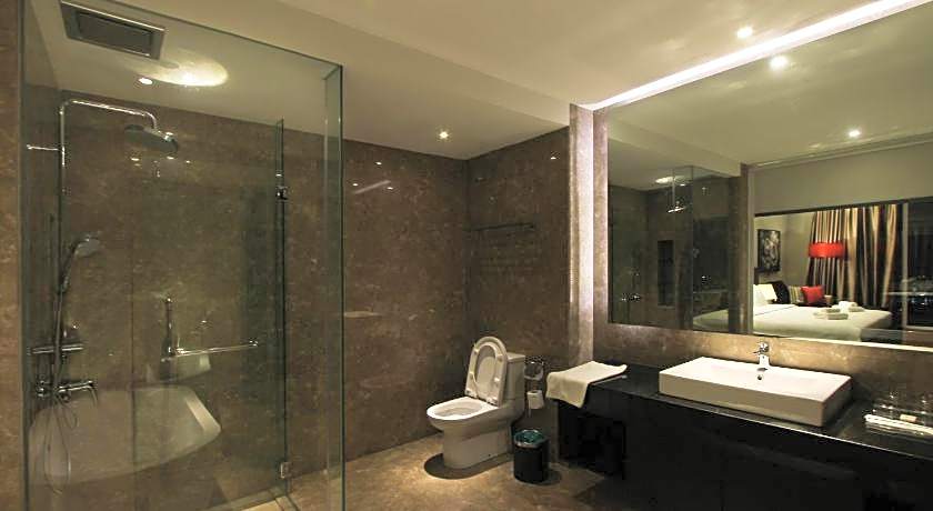 The Shore Hotel & Residences