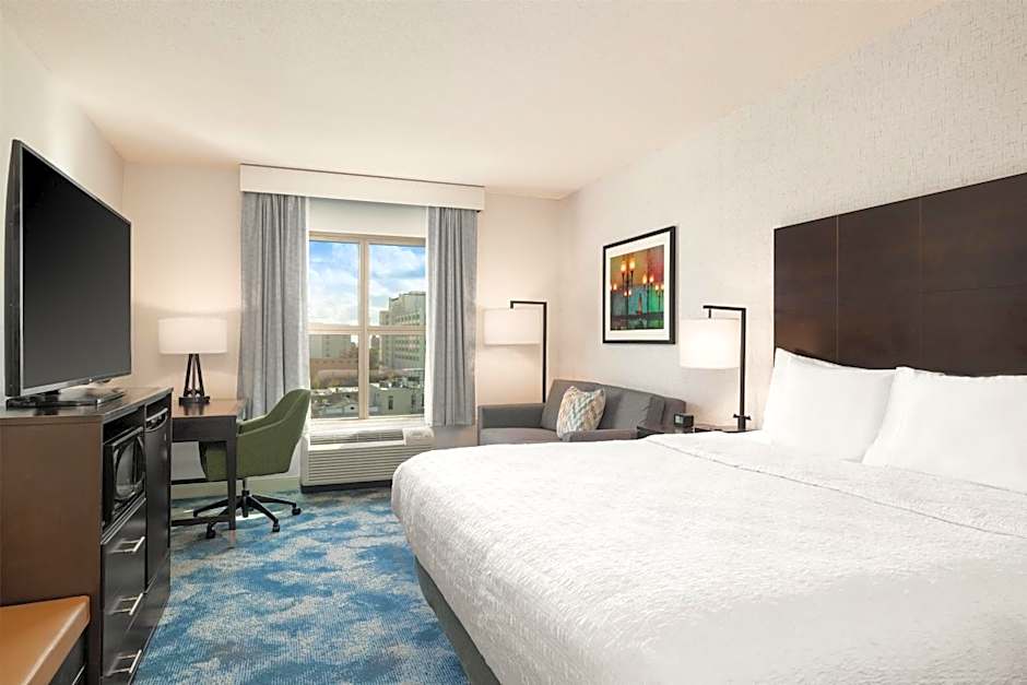 Hampton Inn By Hilton And Suites Baton Rouge