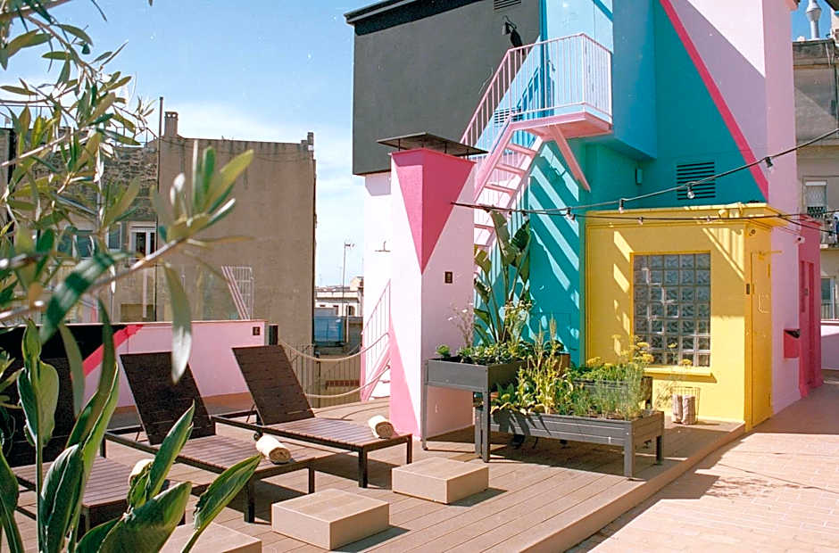 Pol & Grace Hotel