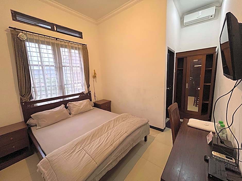 D Maktab Syariah Mitra RedDoorz Malang