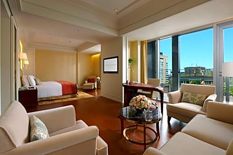 Executive King Room with City View