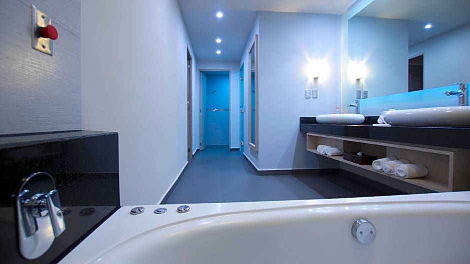 Holiday Inn Express Mexico - Toreo By IHG