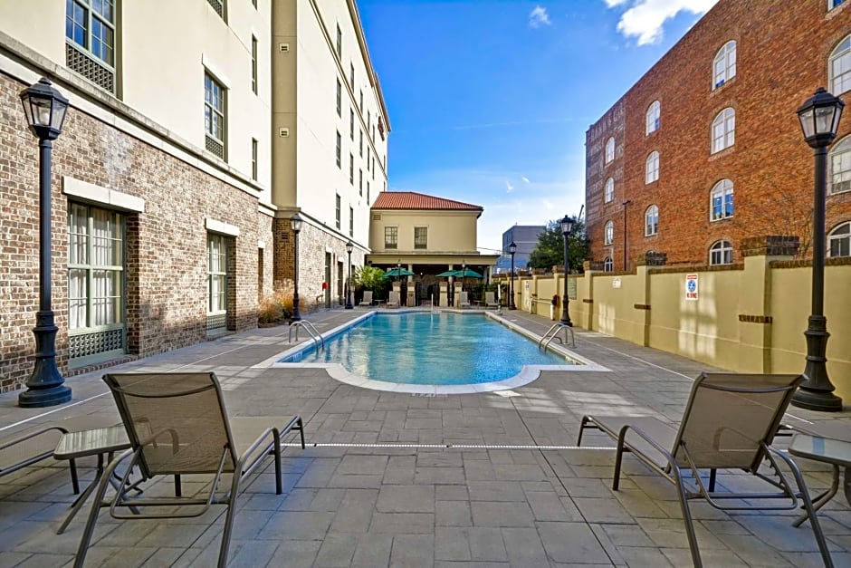Hampton Inn By Hilton And Suites Savannah Historic District