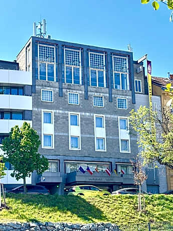 A-Austerlitz Hotel
