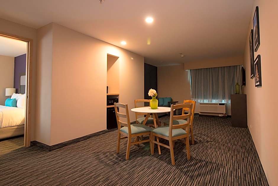 CHN Hotel Monterrey Aeropuerto, Trademark by Wyndham