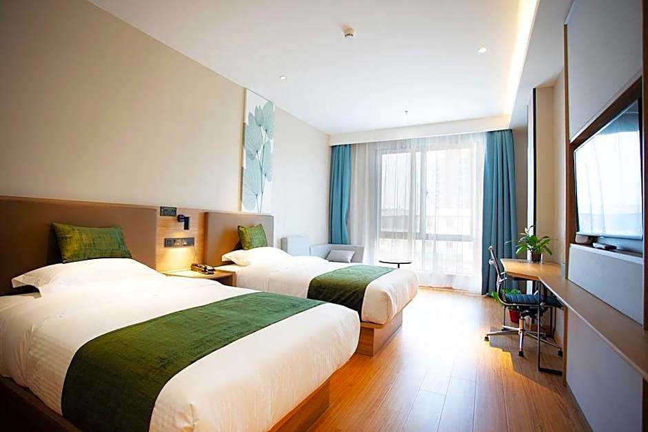 GreenTree Inn Express Shanghai Pudong Lingang New City Yunhan Road