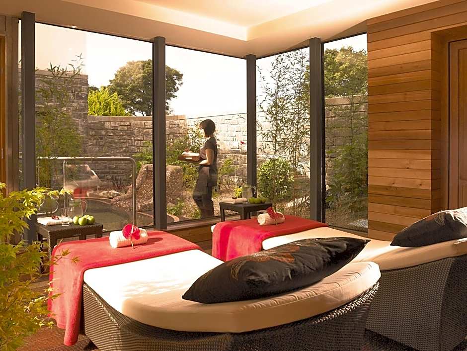 Castlecourt Hotel, Spa & Leisure