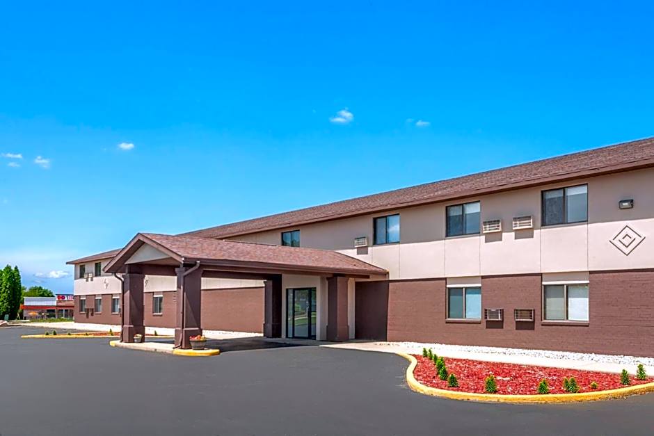Baymont by Wyndham Oshkosh Airport