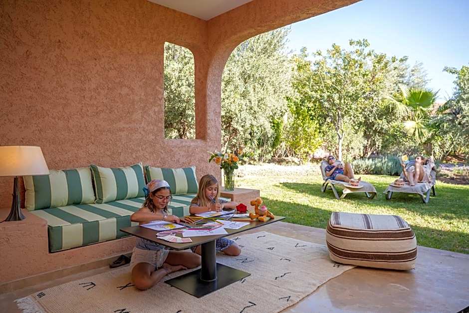 Oasis lodges