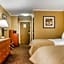 Clarion Hotel & Suites Riverfront