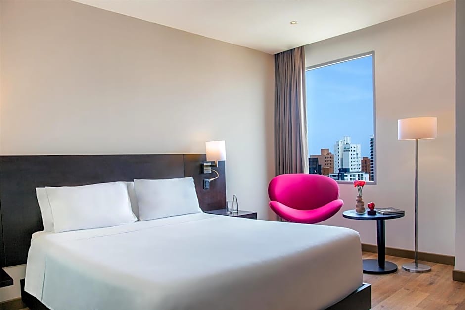 NH Collection Royal Smartsuites