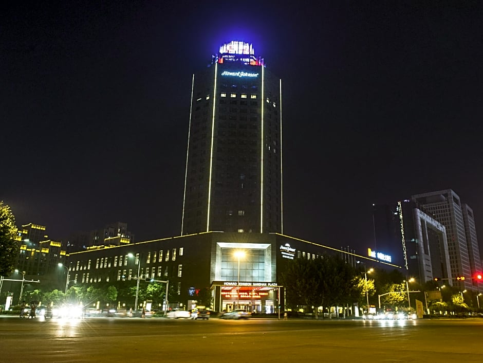 Howard Johnson Nanshan Plaza Bengbu Hotel