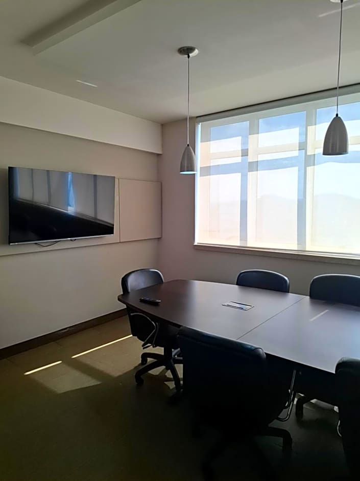 Quality Suites Alphaville
