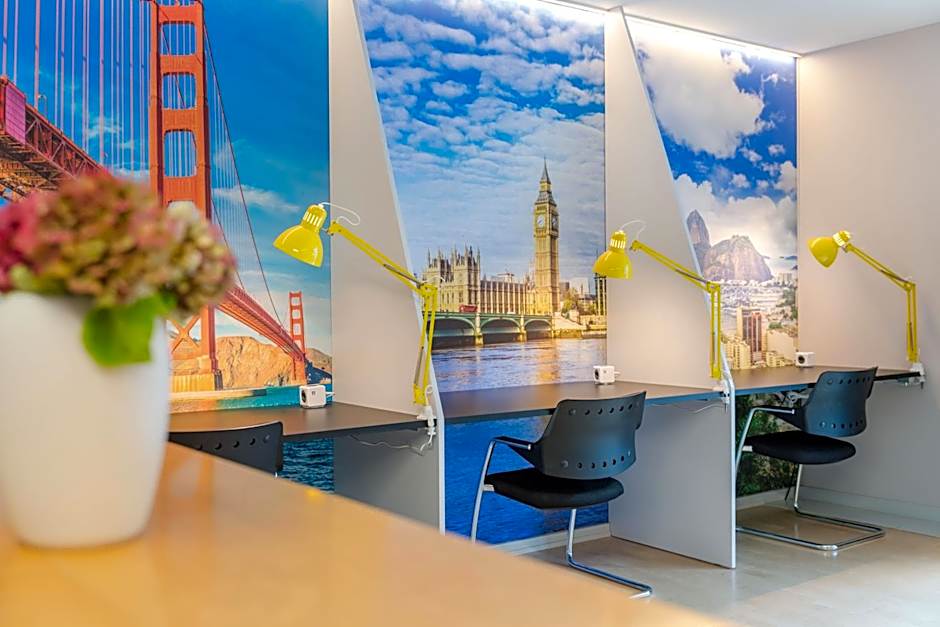 Capsule Hotel - Lucerne TheLAB