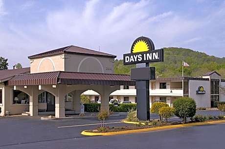 Days Inn by Wyndham Oak Ridge Knoxville