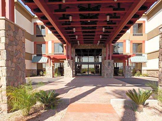 Legacy Inn & Suites