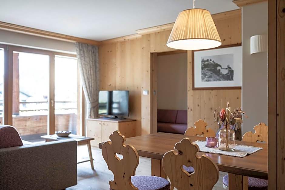 Post Alpina - Family Chalets Dolomites