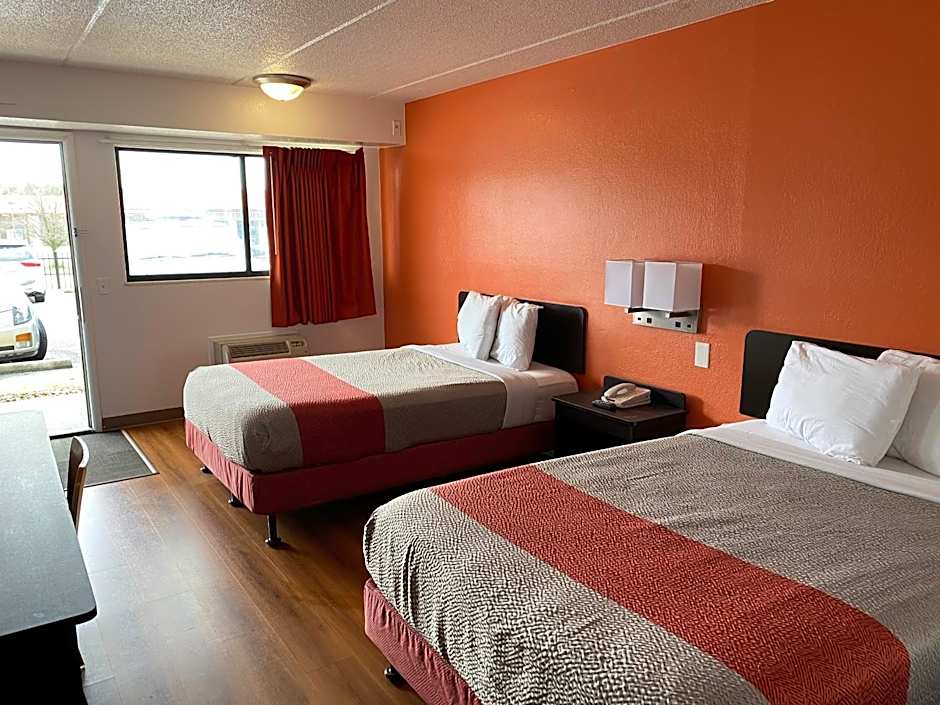 Motel 6-Memphis, TN - Downtown