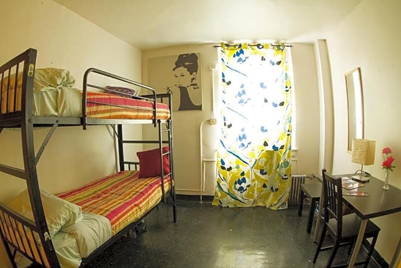 Jazz on The Park Hostel – New York, NY