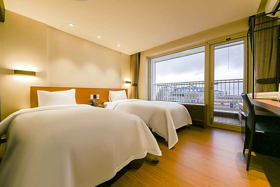 Winners Hotel