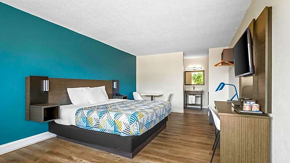 Motel 6 Hammond, LA - I 12 - I 55