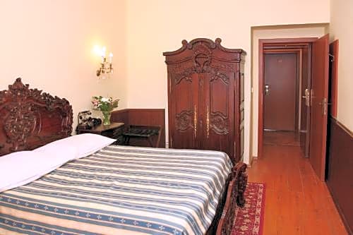 King Charles Boutique Residence