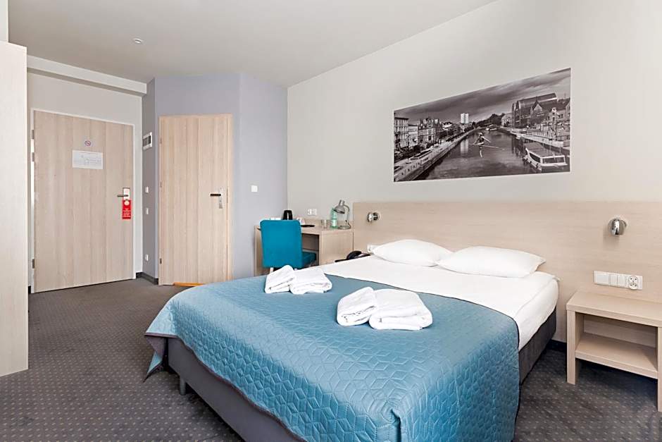 Photo 1 of 4 of Double Room