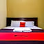 RedDoorz @ Hotel Rich Parepare near Pantai Mattirotasi