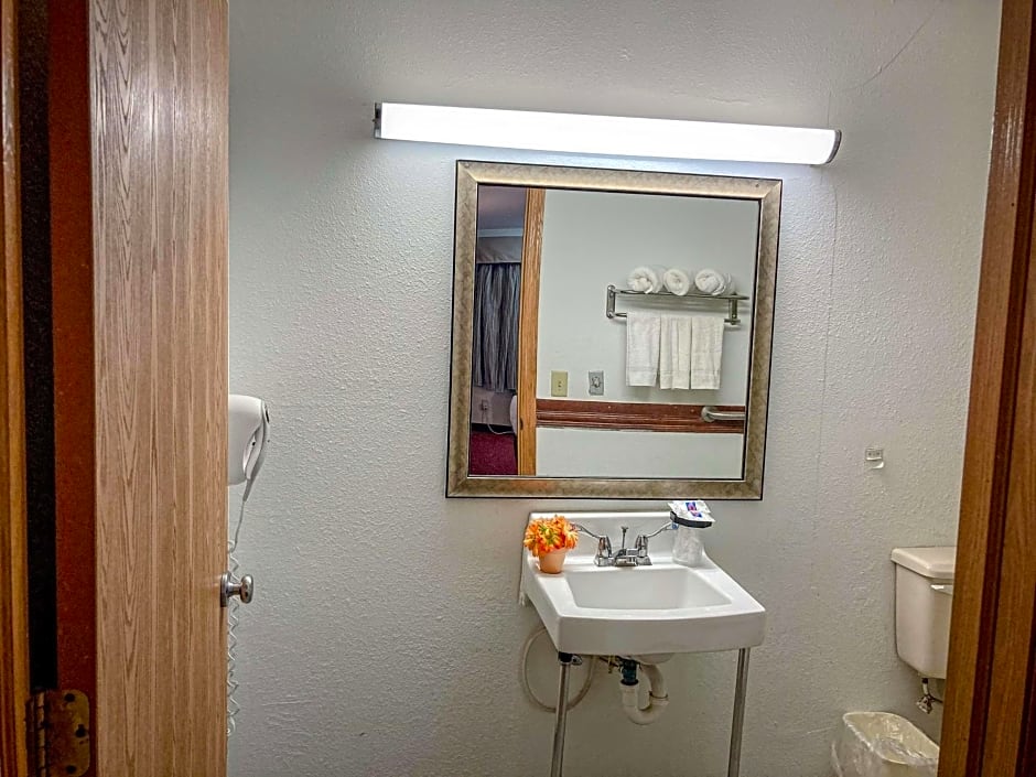 Motel 6 Elkhart, IN