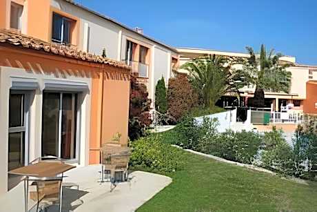 Brit Hotel Confort Helios Agde