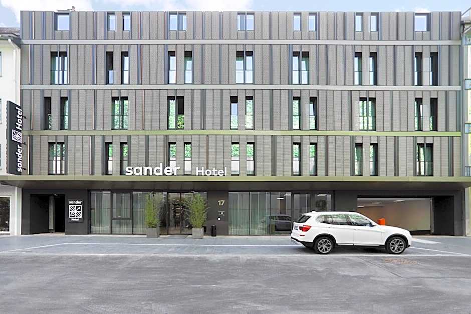 sander Hotel