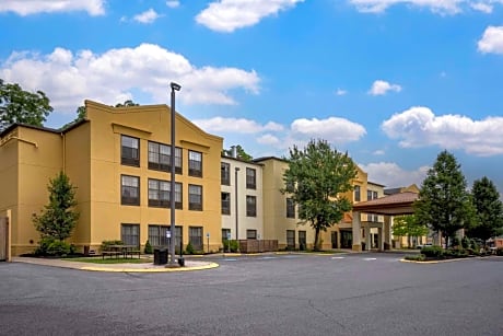 Comfort Suites near Penn State - State College