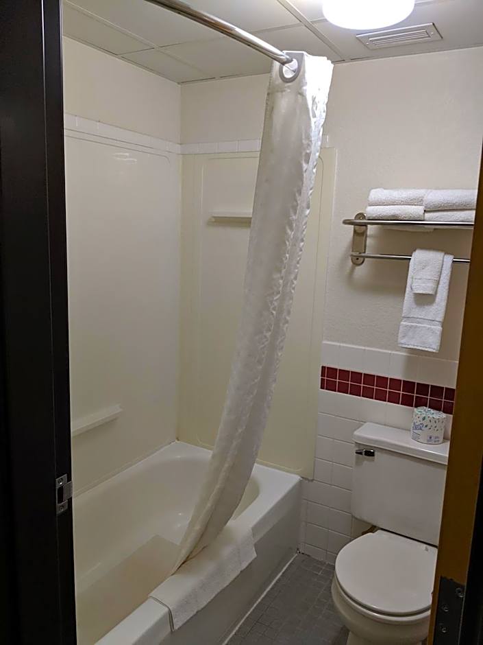 Boarders Inn and Suites by Cobblestone Hotels - Ripon