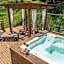 Lakeside Cabin - Villas Mornas: Nature, Jacuzzi