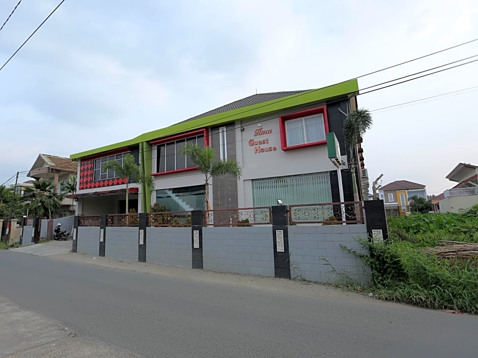 OYO 1864 Tiara Guest House