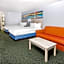 Days Inn & Suites by Wyndham Williamsburg Colonial